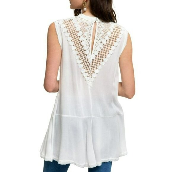 NWT POL Crochet Lace High Neck with Keyhole Flowy Blouse Tunic Top - Picture 4 of 6